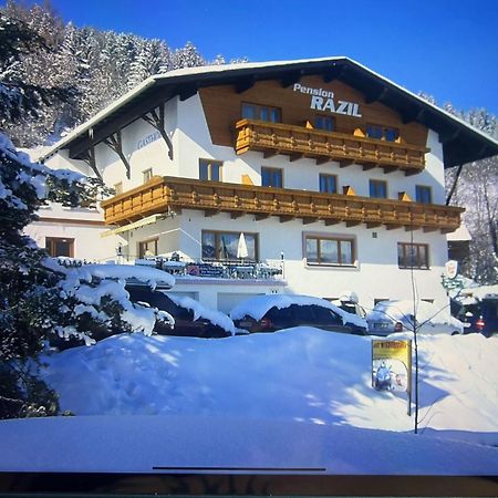 Pension Razil 拉迪斯 外观 照片